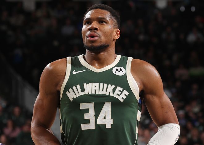 在篮板球上 在篮板球上