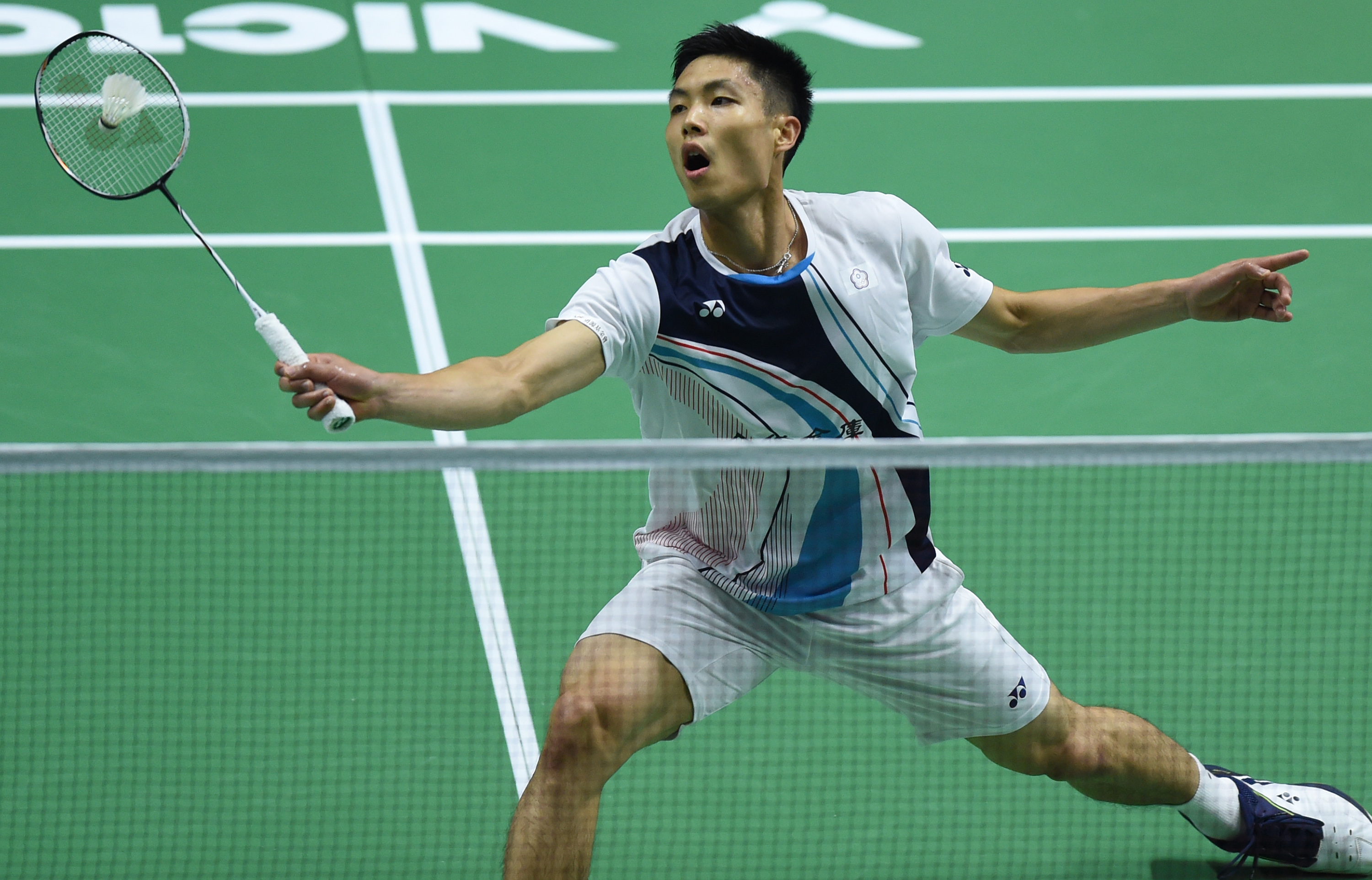 年都很难吸 年都很难吸